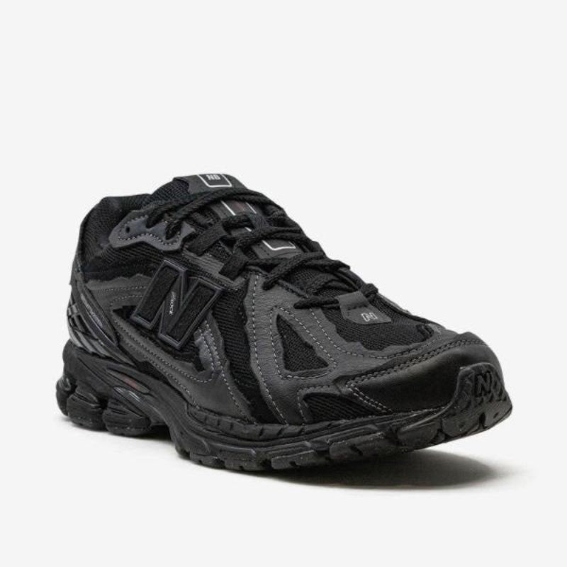 NB 1906D “Black Eclipse”