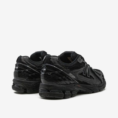 NB 1906D “Black Eclipse”